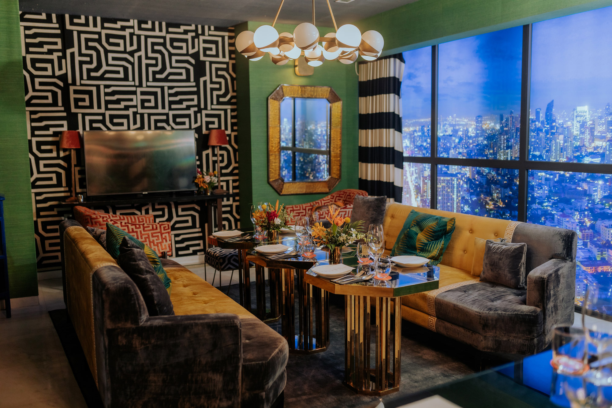 The Lounge