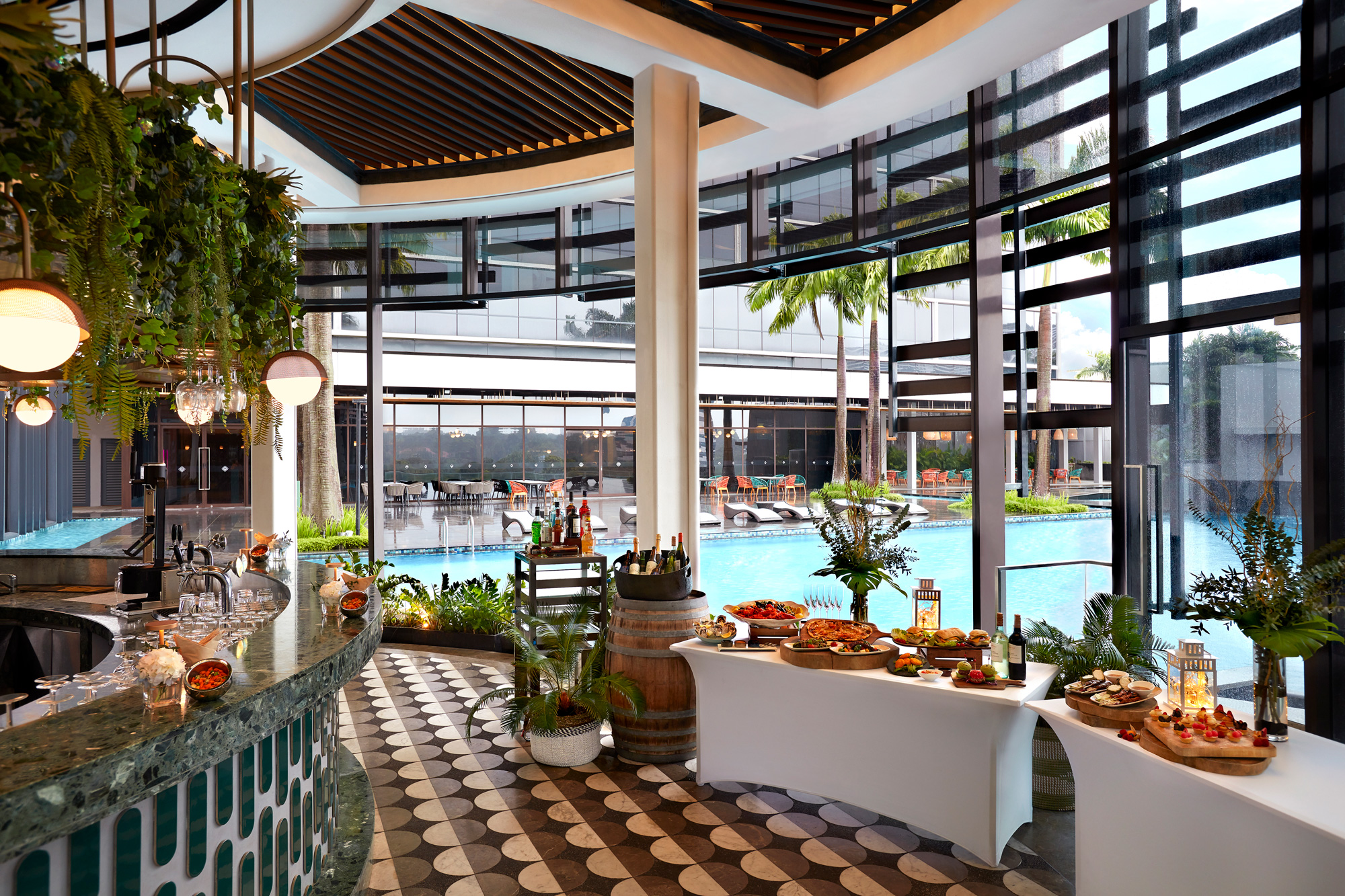 Verandah Pool Bar & Grill