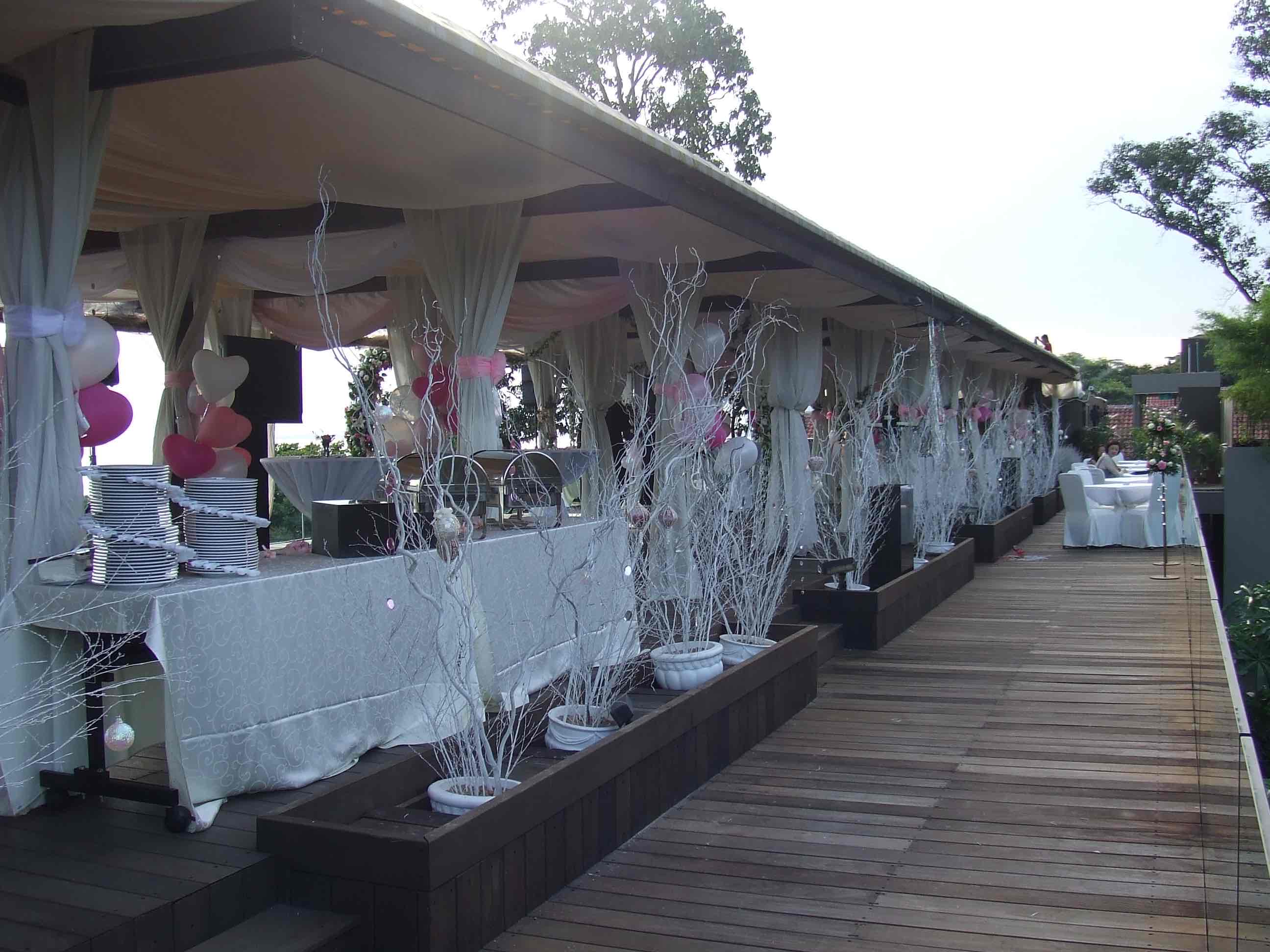 Scenic Rooftop Terrace Solemnization