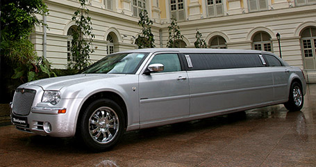Chrysler 300 Super Stretch Limousine