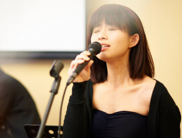 The Trio Voices (4-Piece Live Band)