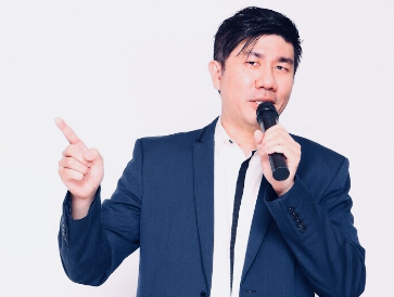 WEDDING SHOWMASTER & EMCEE