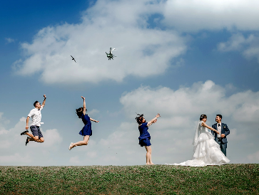 BLISSFUL DEALS – 8 Hours Actual Day Senior Photography Package @ $1588 (U.P. $1988)