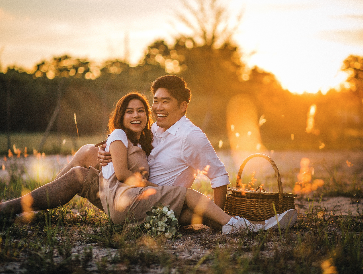 BLISSFUL DEALS: 2 hours Casual Engagement Shoot @ $600 (U.P $800)