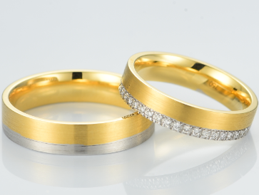 18K YELLOW GOLD RING
