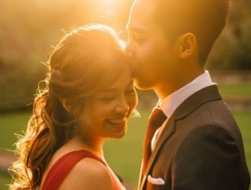 Prewedding shoot makeup and hairstyle