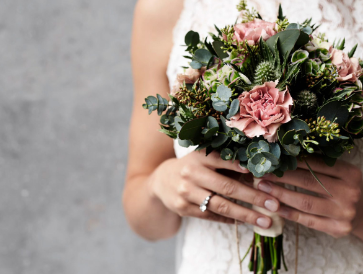 Weekend Wedding Dinner Brochure 2021