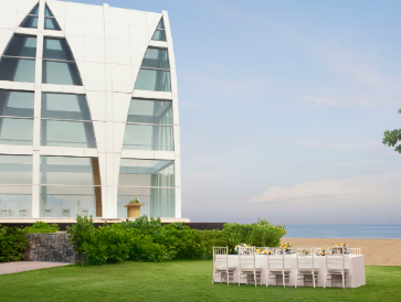 Seaside Chapel Lawn Wedding