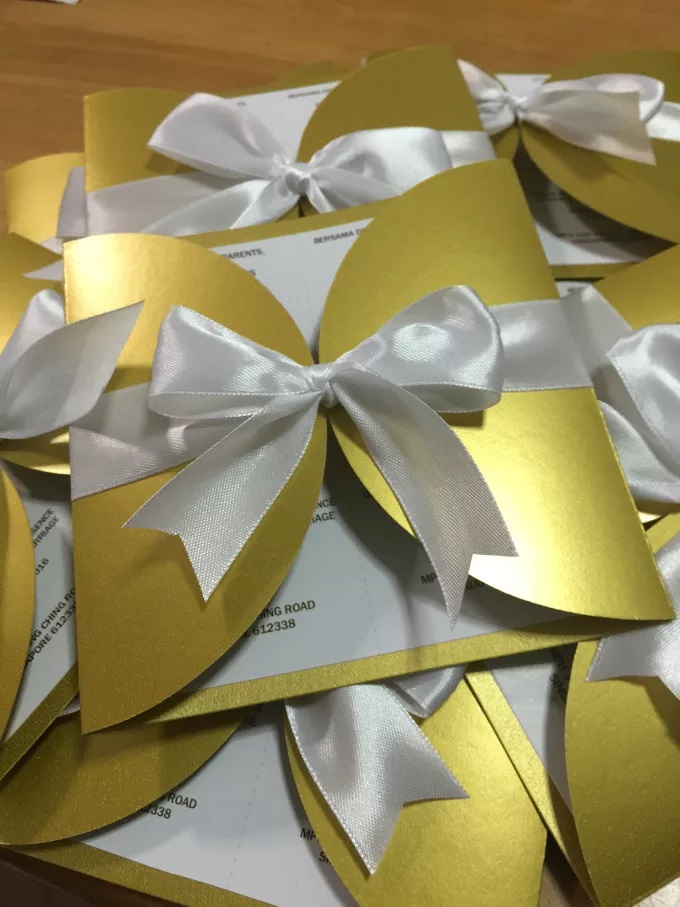 GOLD AND WHITE COLOR  BY LA GRAZIA WEDDING & PARTY SUPPLIES