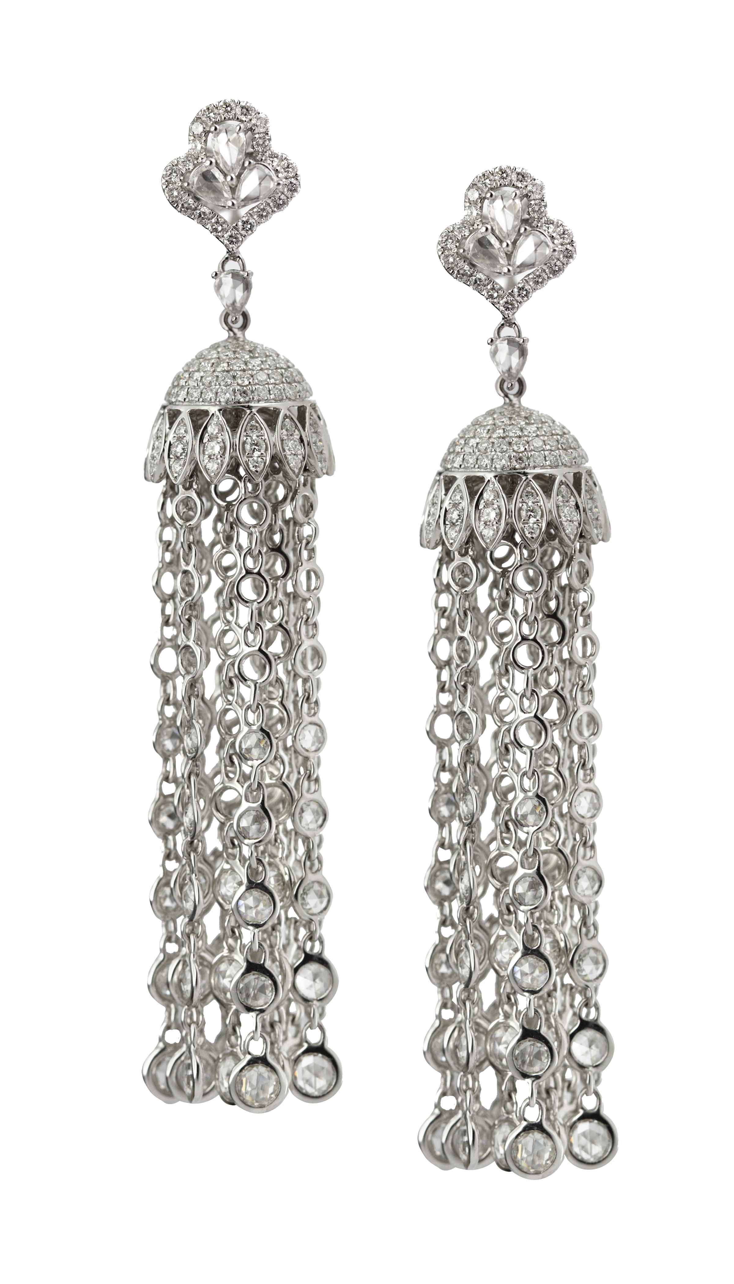 Chandelier Earrings With Rose-Cut And Brilliant-Cut Diamonds in 18k White Gold.
