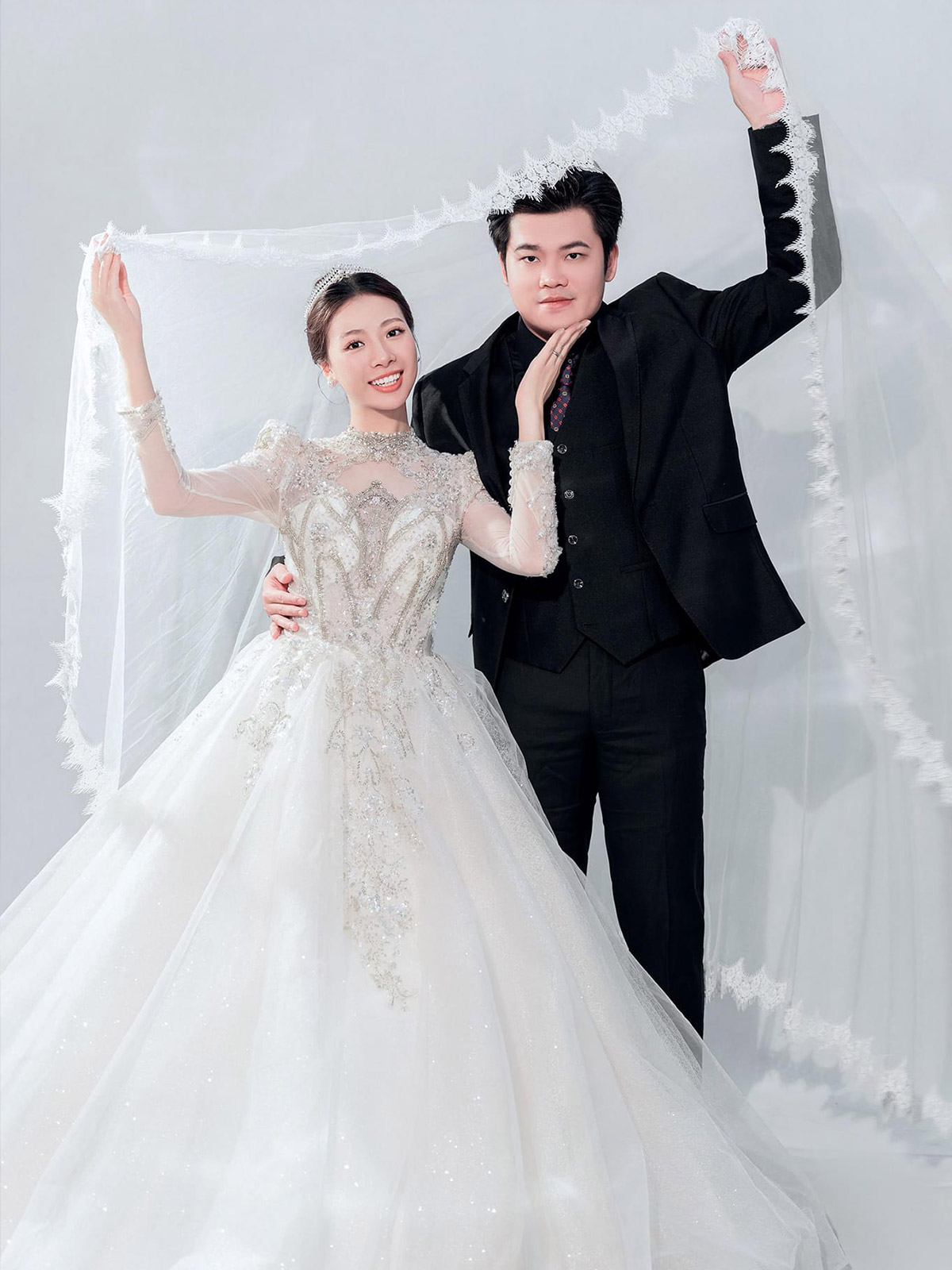 Pre-wedding Shoots | Indoor Wedding Photos