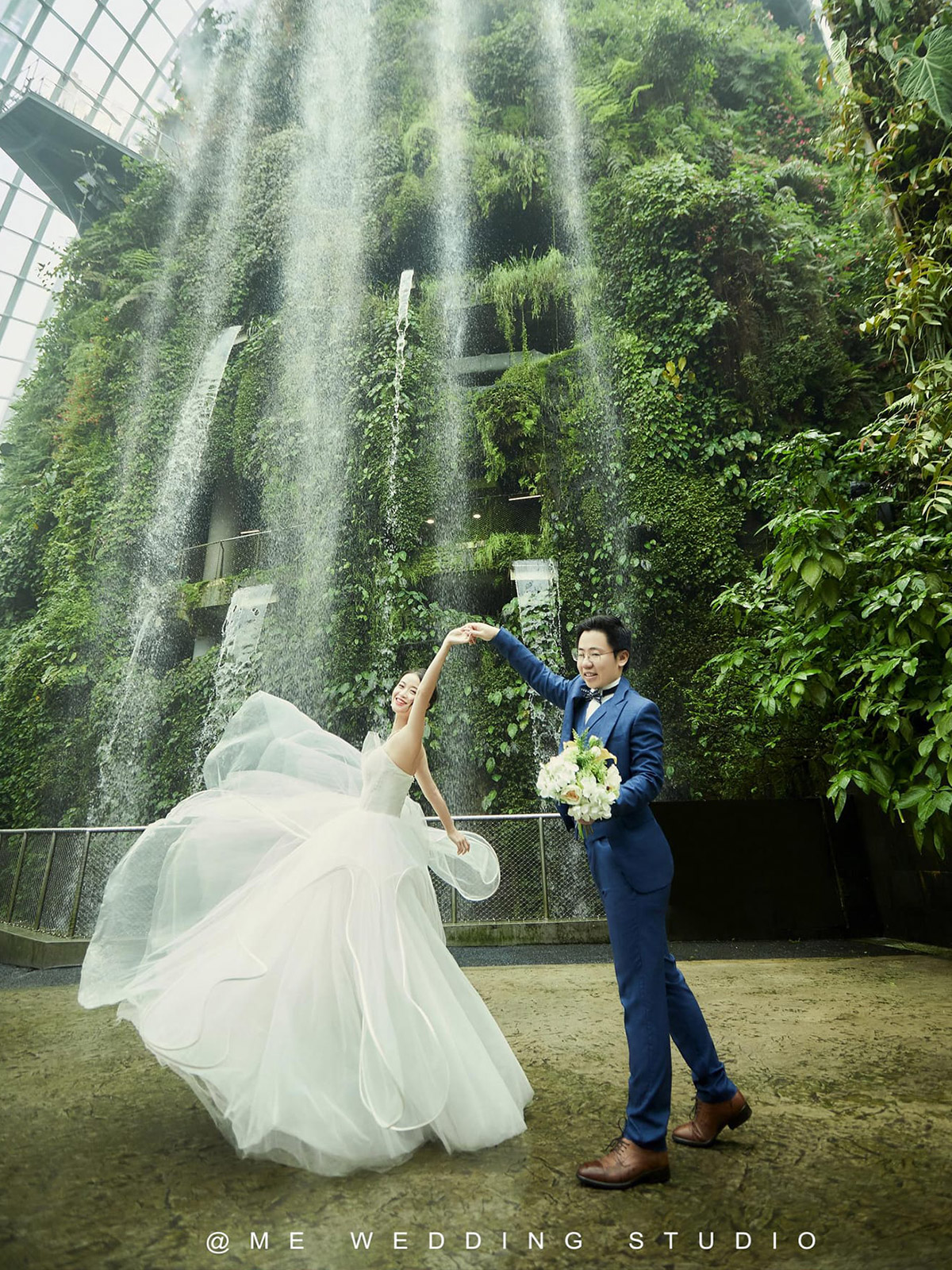Pre-wedding Shoots | Outdoor Wedding Photos
