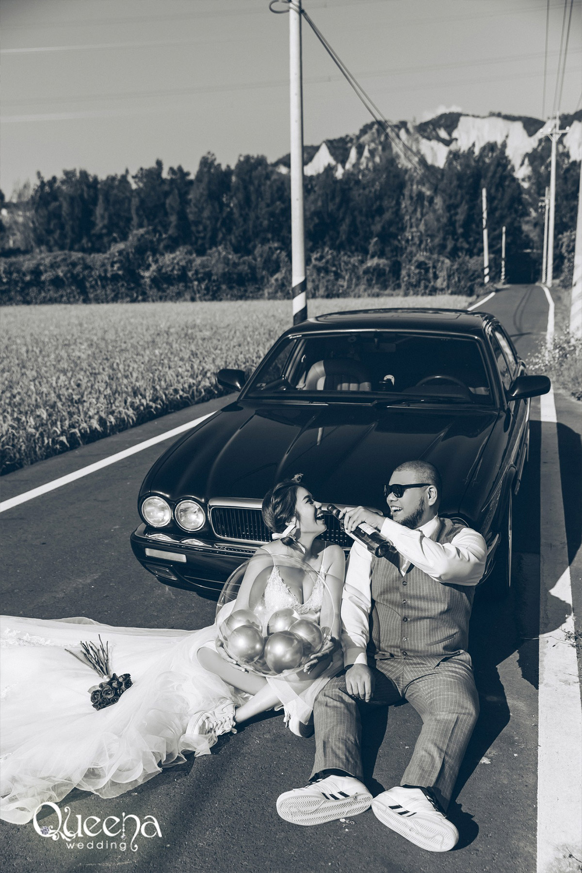 Outside The Car Pre-wedding Photoshoot