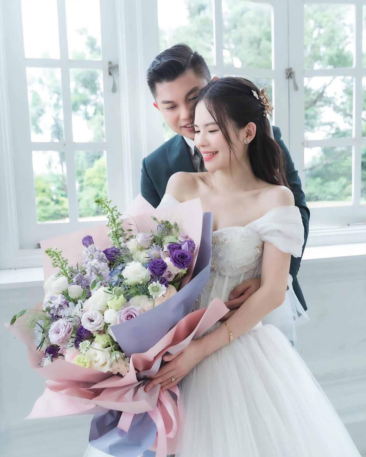 Outdoor Pre-wedding Photoshoot