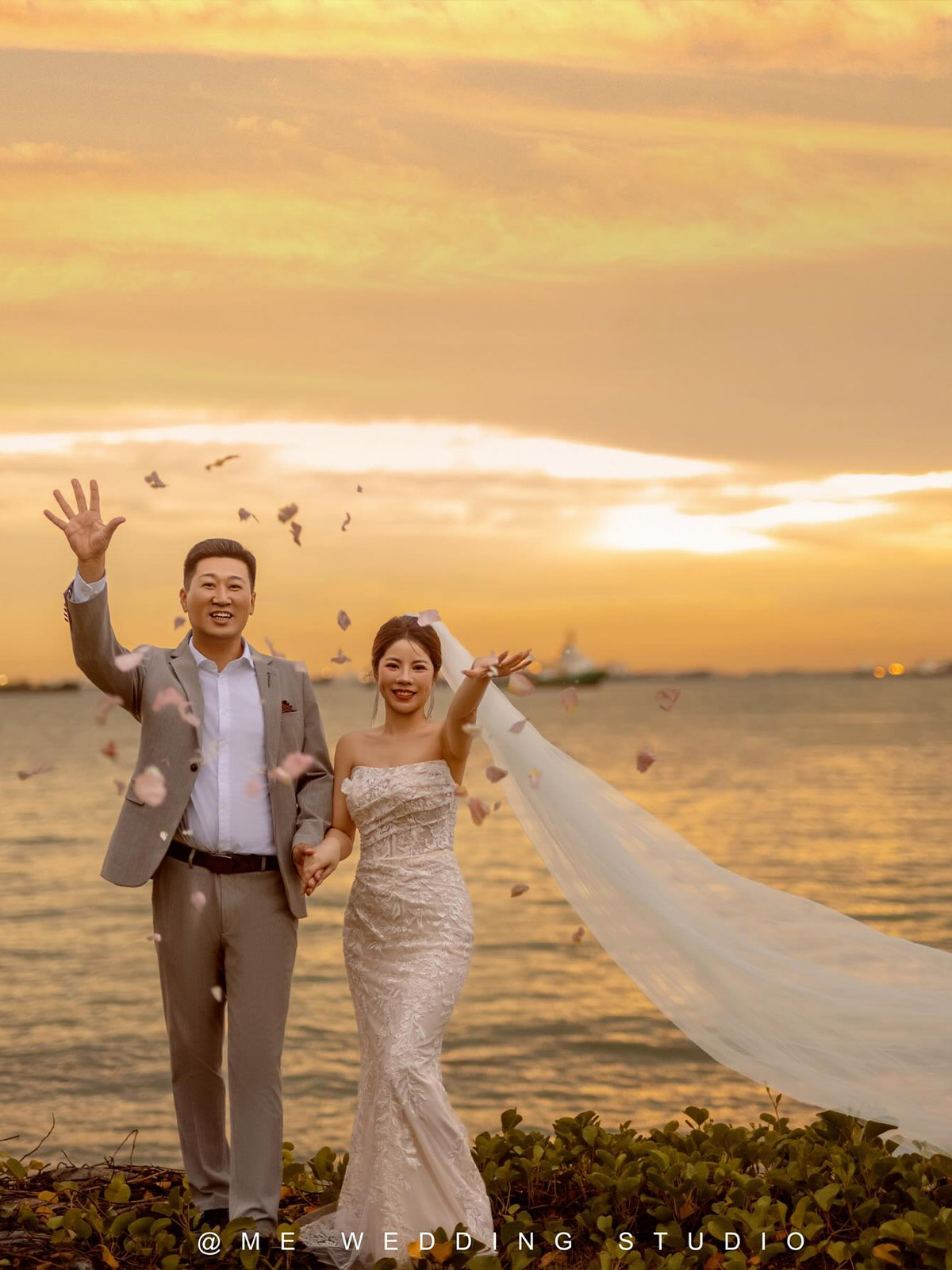 Pre-wedding Shoots | Outdoor Wedding Photos